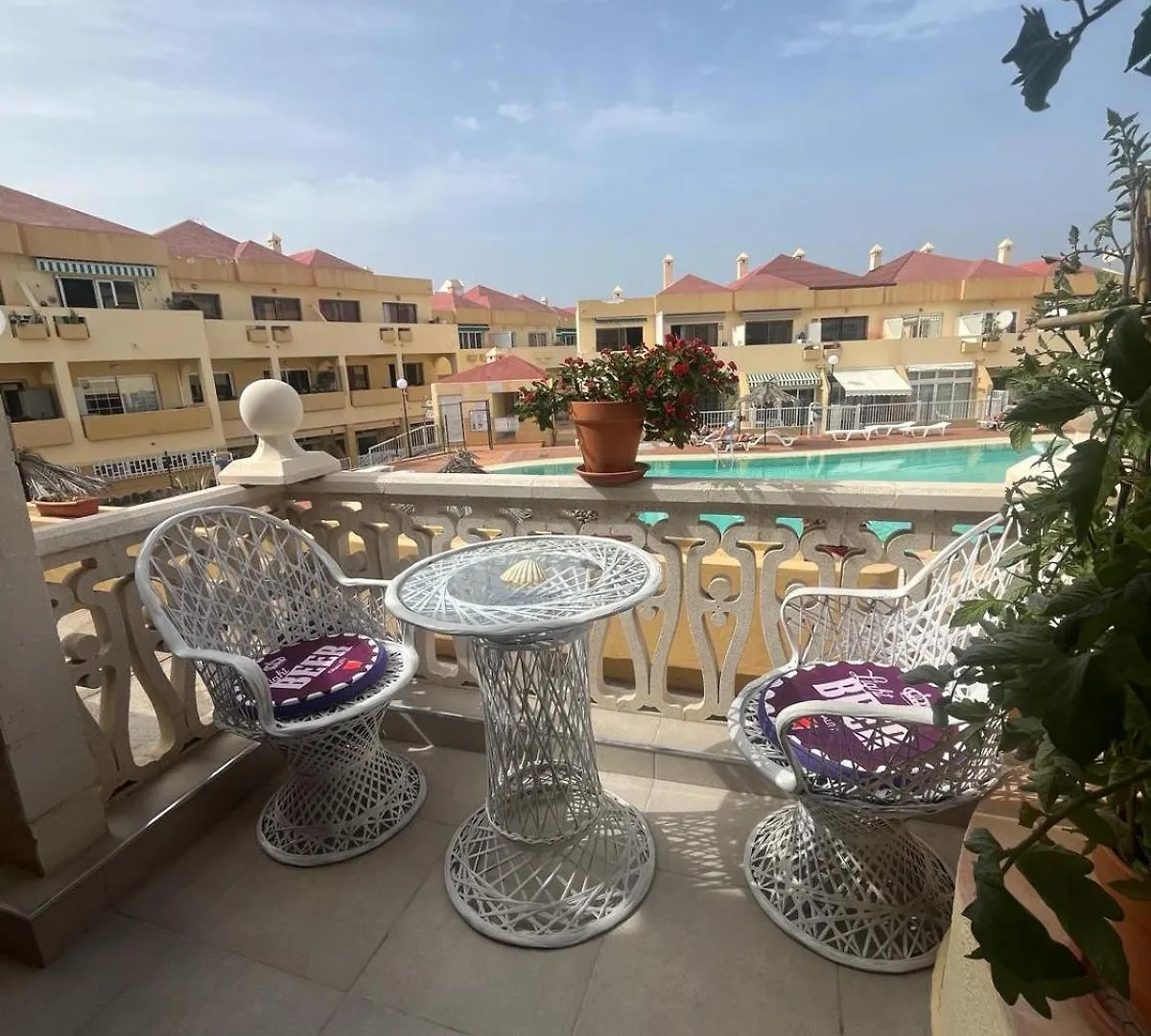 Cozy Pool View Apartment H-11 Mareverde Costa Adeje